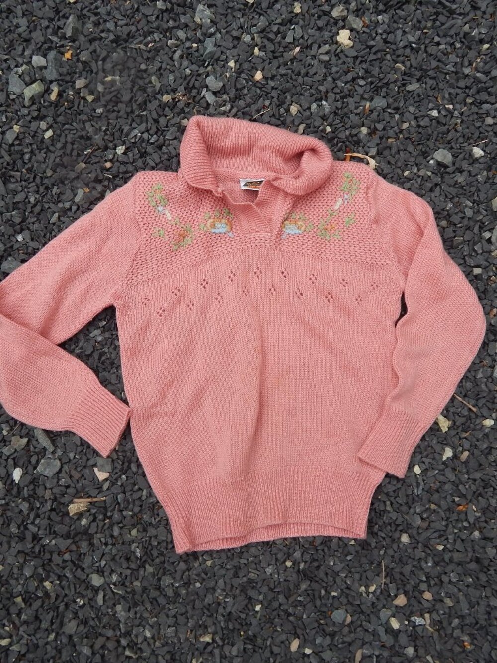 Vintage 60’s Woolco Stroller Salmon Pink Floral Embroidered Knit Sweater Small